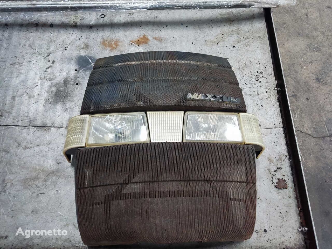 maska hladilnika za traktor na kolesih Case IH MX135