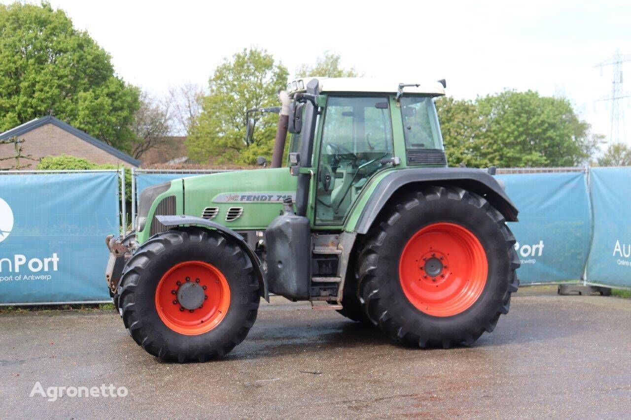 traktor na kolesih Fendt 716